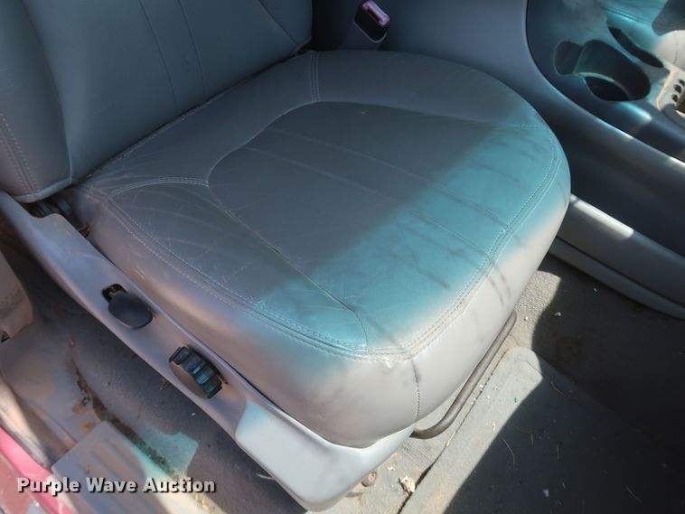 image for item DK3707 1997 Ford Expedition Eddie Bauer  SUV