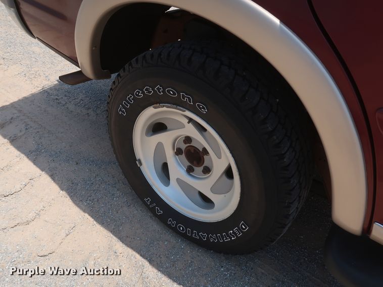 image for item DK3707 1997 Ford Expedition Eddie Bauer  SUV