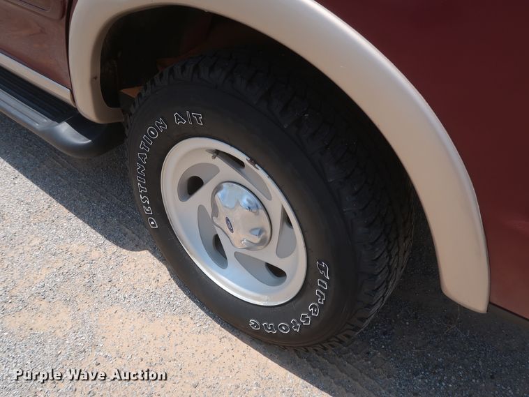 image for item DK3707 1997 Ford Expedition Eddie Bauer  SUV