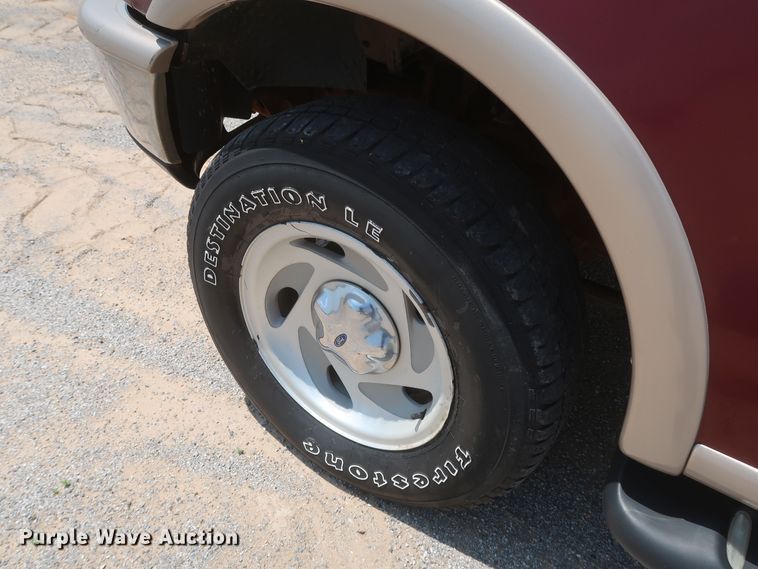 image for item DK3707 1997 Ford Expedition Eddie Bauer  SUV