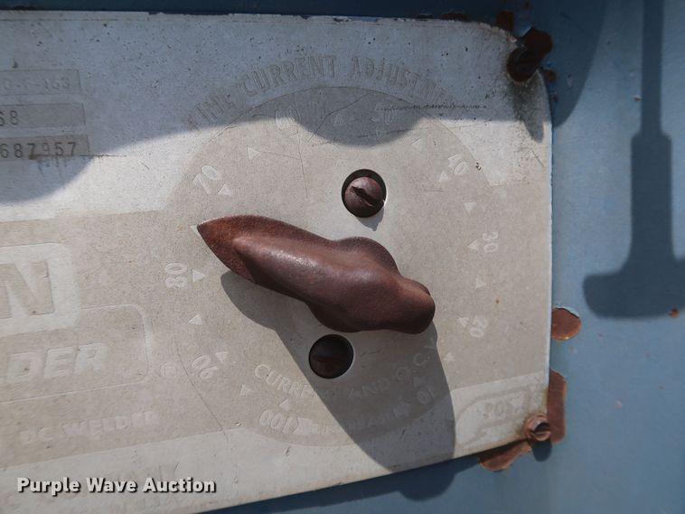 image for item DK3713 Lincoln SA-200  welder