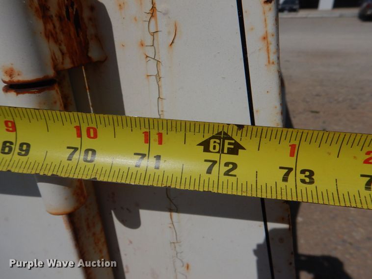 image for item DL0708 2000 Circle C  enclosed cargo trailer