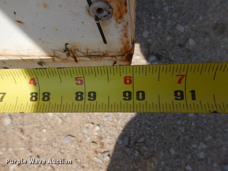 image for item DL0708 2000 Circle C  enclosed cargo trailer