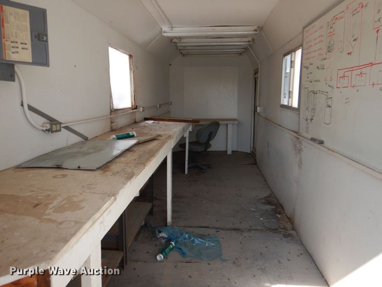 image for item DL0708 2000 Circle C  enclosed cargo trailer