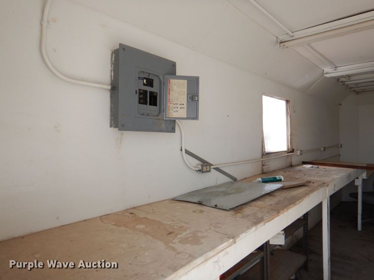 image for item DL0708 2000 Circle C  enclosed cargo trailer