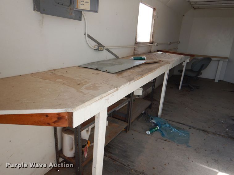 image for item DL0708 2000 Circle C  enclosed cargo trailer