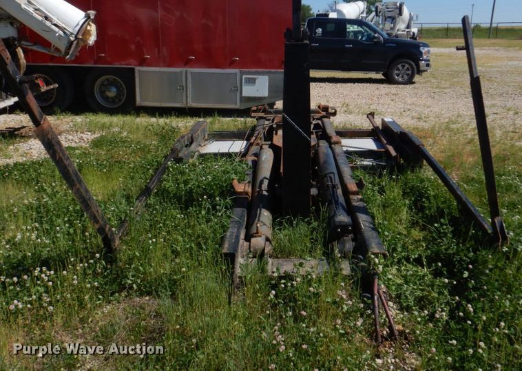 image for item DL4237 Marre  hook lift bed