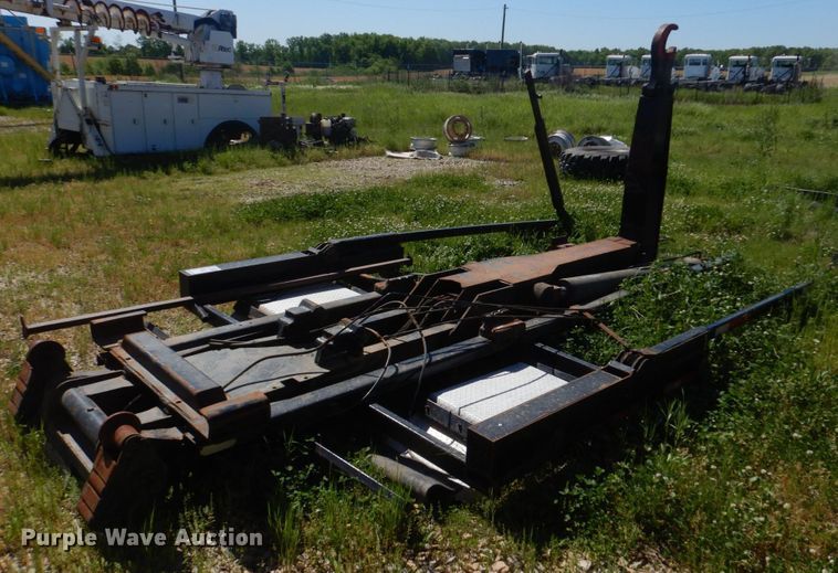 image for item DL4237 Marre  hook lift bed