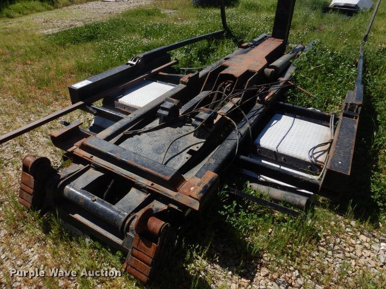 image for item DL4237 Marre  hook lift bed