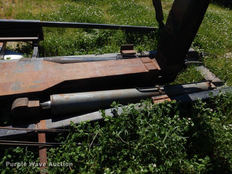 image for item DL4237 Marre  hook lift bed