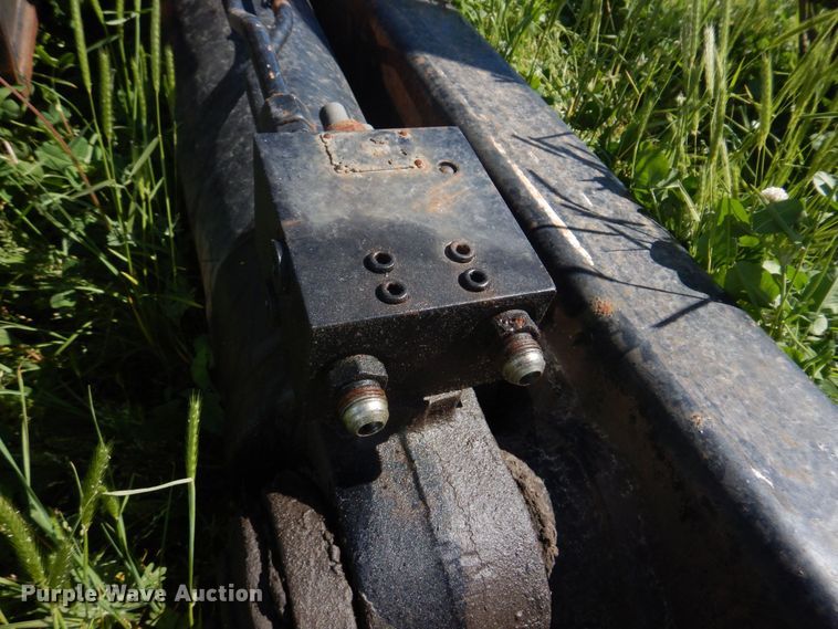 image for item DL4237 Marre  hook lift bed