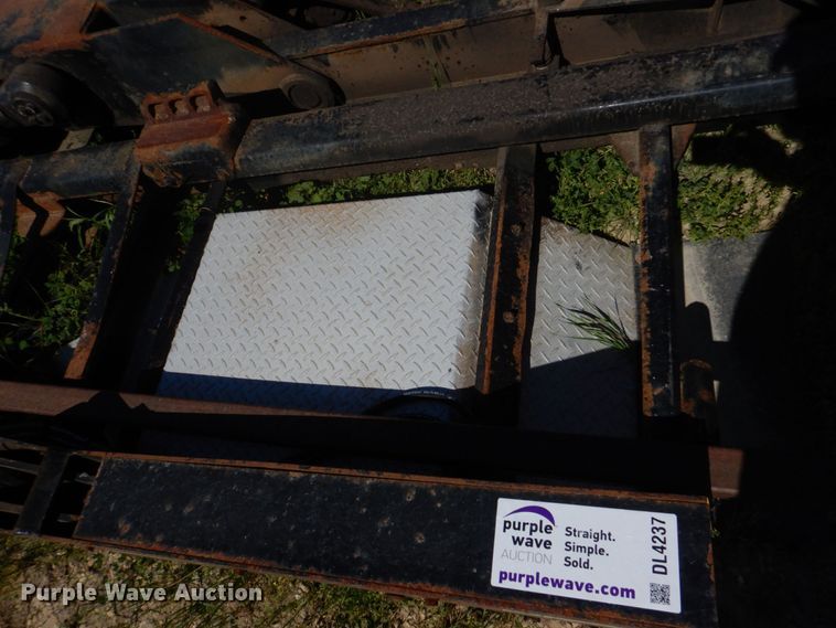 image for item DL4237 Marre  hook lift bed