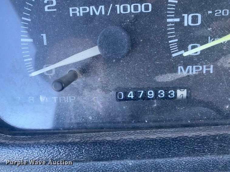 image for item DL6864 2003 Workhorse P42  delivery truck