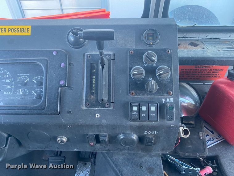 image for item DL6864 2003 Workhorse P42  delivery truck