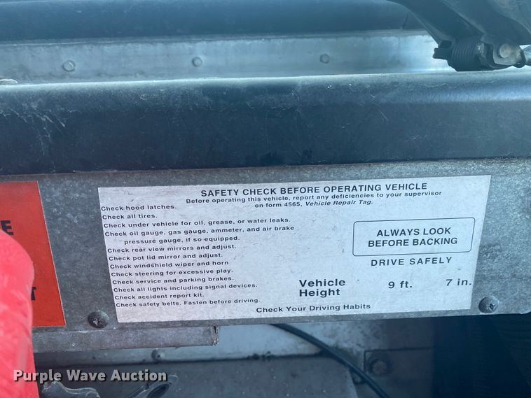 image for item DL6864 2003 Workhorse P42  delivery truck