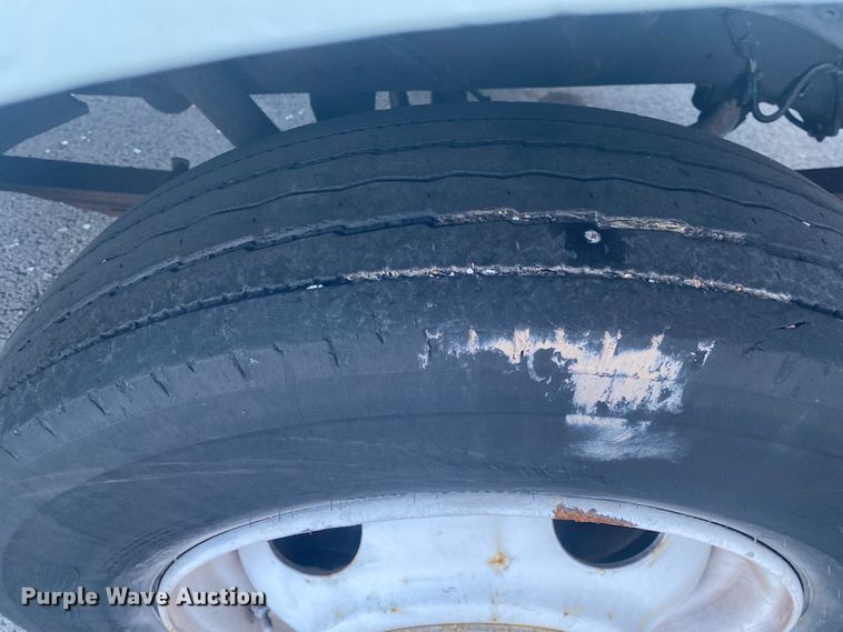 image for item DL6864 2003 Workhorse P42  delivery truck