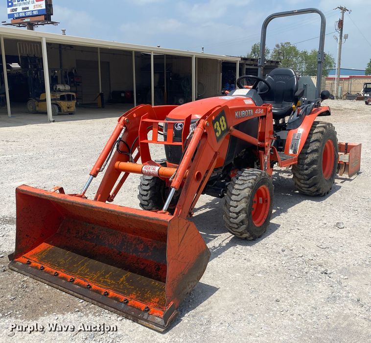 image for item DM4095 Kubota B2601HSD  MFWD tractor