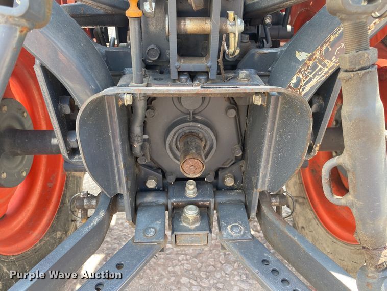 image for item DM4095 Kubota B2601HSD  MFWD tractor