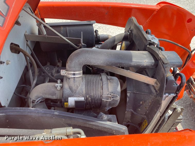 image for item DM4095 Kubota B2601HSD  MFWD tractor