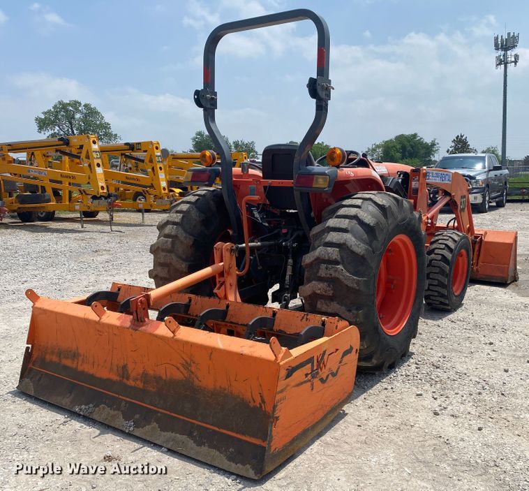 image for item DM4096 Kubota L4701D  MFWD tractor