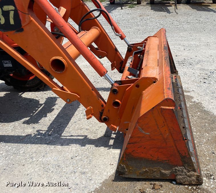 image for item DM4096 Kubota L4701D  MFWD tractor