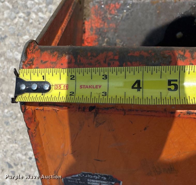 image for item DM4096 Kubota L4701D  MFWD tractor