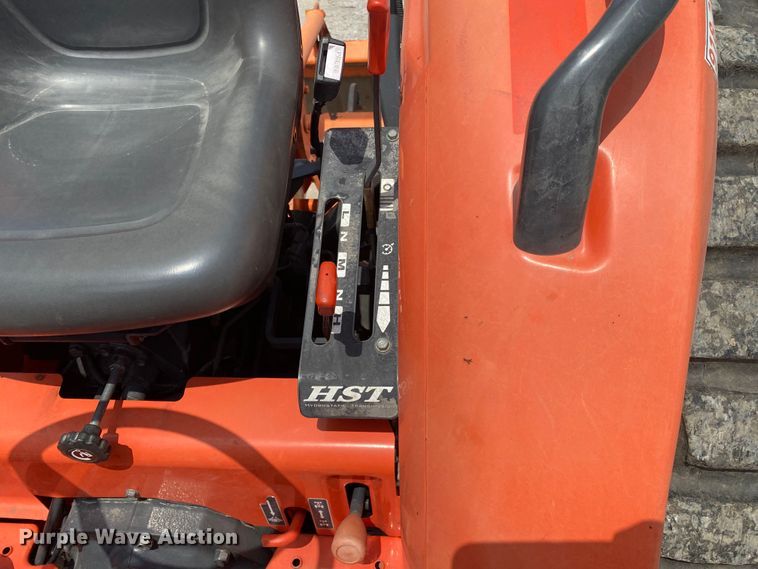 image for item DM4096 Kubota L4701D  MFWD tractor