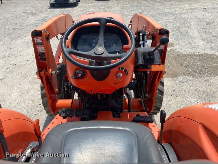 image for item DM4096 Kubota L4701D  MFWD tractor