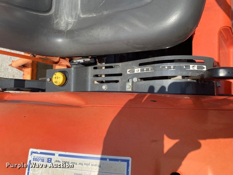 image for item DM4096 Kubota L4701D  MFWD tractor