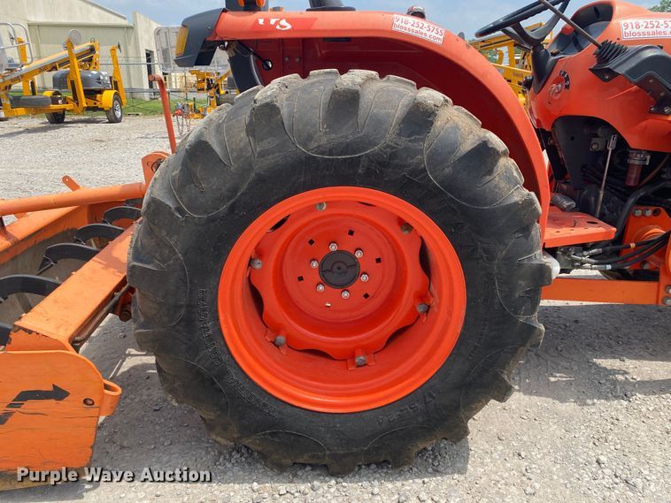 image for item DM4096 Kubota L4701D  MFWD tractor