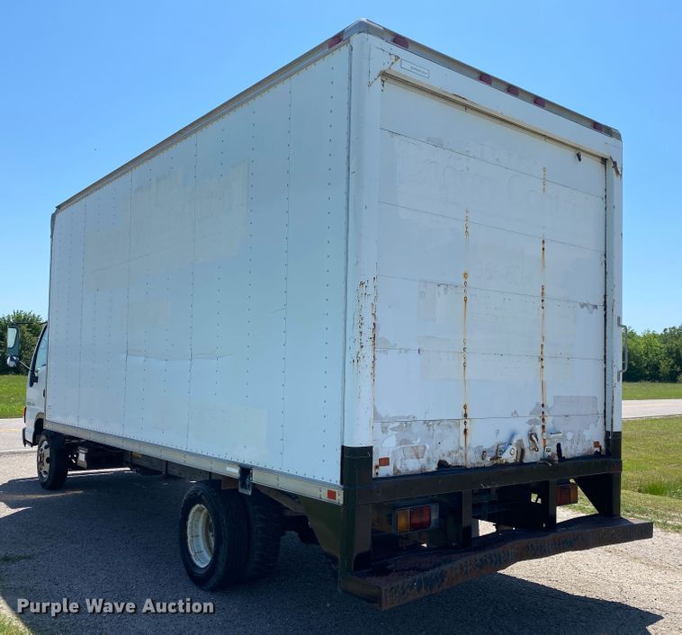 image for item DM4125 2005 Isuzu NPR  box truck