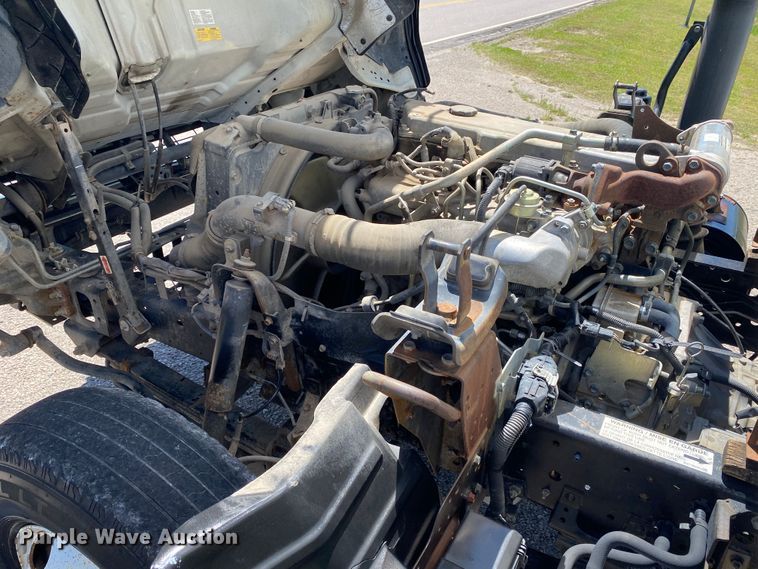 image for item DM4125 2005 Isuzu NPR  box truck