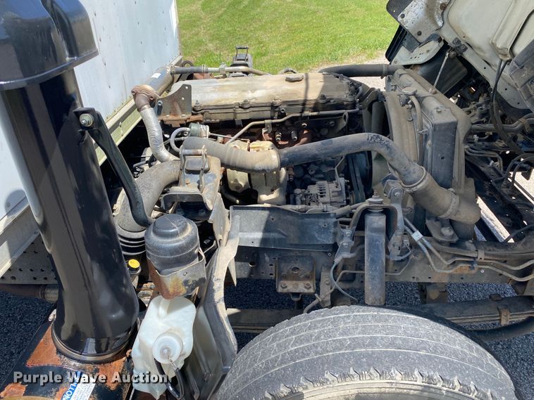 image for item DM4125 2005 Isuzu NPR  box truck