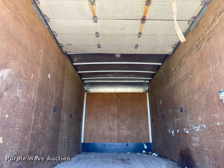 image for item DM4125 2005 Isuzu NPR  box truck