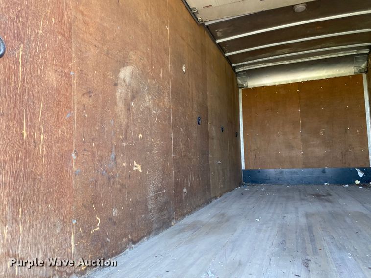 image for item DM4125 2005 Isuzu NPR  box truck