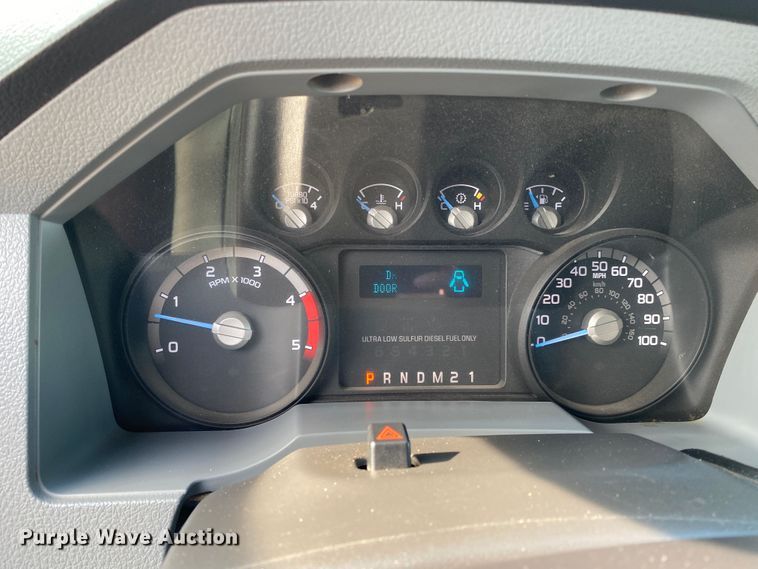 image for item DM4126 2016 Ford F450 Super Duty XL  Crew Cab dump flatbed truck