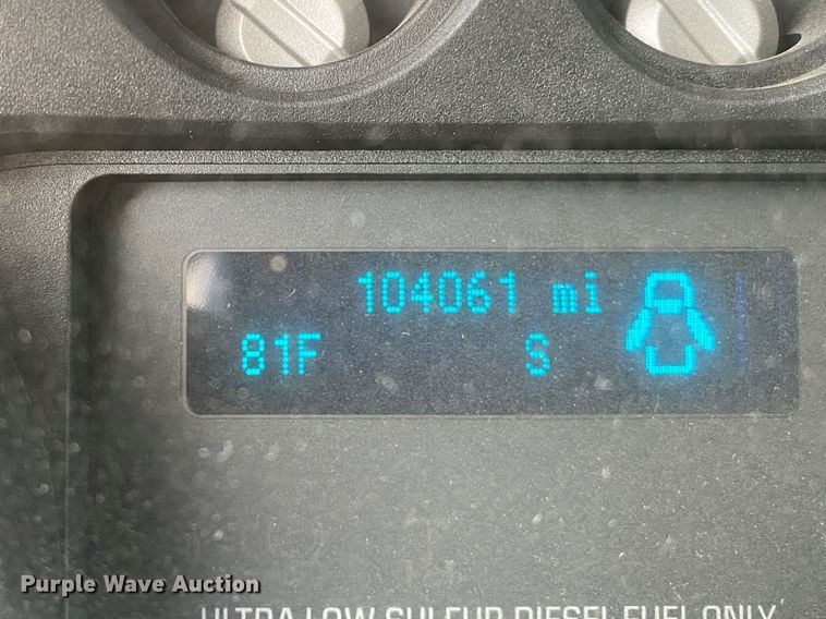 image for item DM4126 2016 Ford F450 Super Duty XL  Crew Cab dump flatbed truck