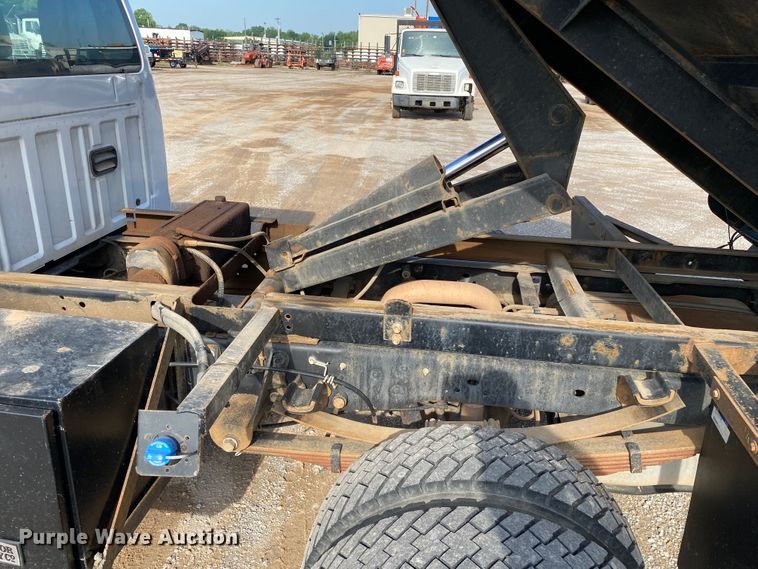 image for item DM4126 2016 Ford F450 Super Duty XL  Crew Cab dump flatbed truck