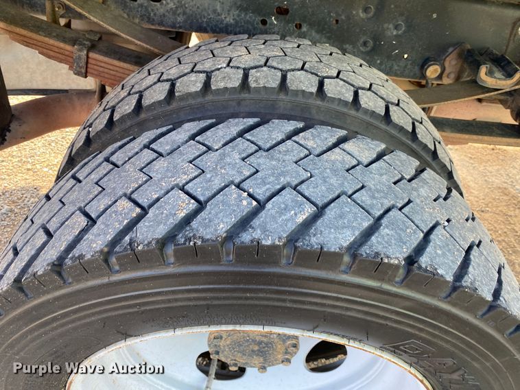 image for item DM4126 2016 Ford F450 Super Duty XL  Crew Cab dump flatbed truck