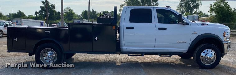 image for item DM4127 2021 Dodge Ram 5500HD Crew Cab flatbed truck