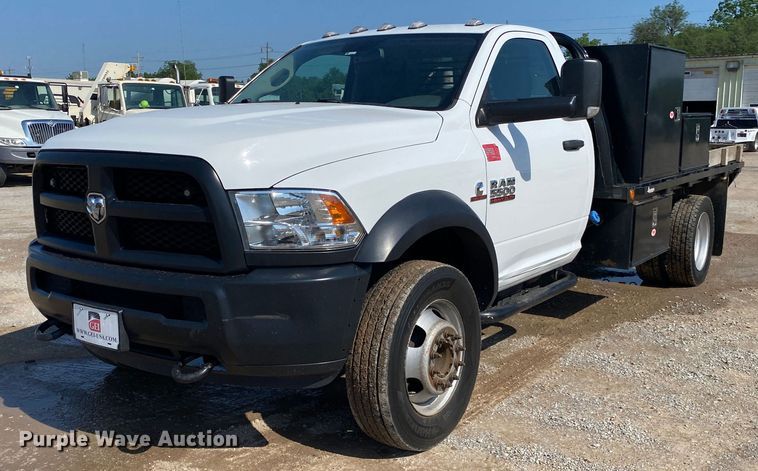 image for item DM4128 2018 Dodge Ram 5500HD flatbed truck