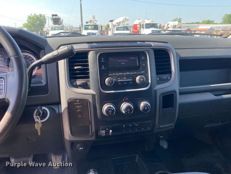 image for item DM4128 2018 Dodge Ram 5500HD flatbed truck