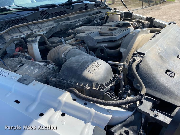 image for item DM4128 2018 Dodge Ram 5500HD flatbed truck