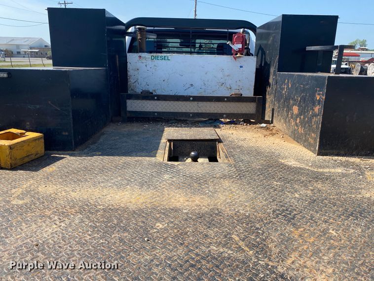 image for item DM4128 2018 Dodge Ram 5500HD flatbed truck