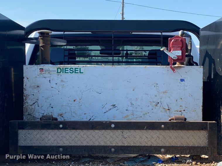 image for item DM4128 2018 Dodge Ram 5500HD flatbed truck