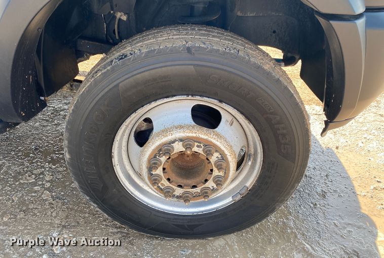 image for item DM4128 2018 Dodge Ram 5500HD flatbed truck