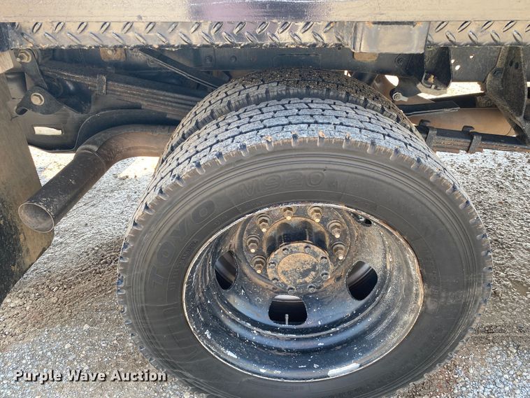 image for item DM4128 2018 Dodge Ram 5500HD flatbed truck