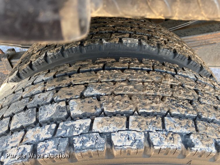 image for item DM4128 2018 Dodge Ram 5500HD flatbed truck