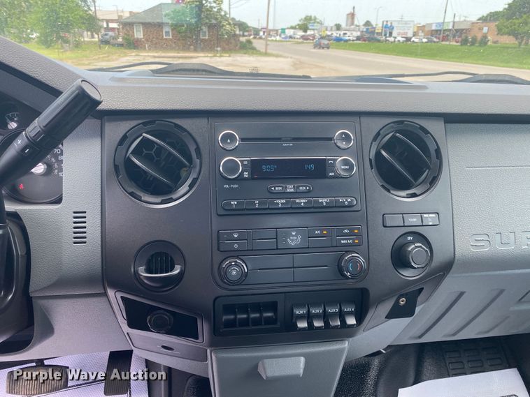 image for item DM4142 2011 Ford F550  flatbed truck