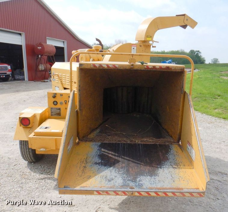 image for item DM6186 1990 Vermeer 1250BC  wood chipper